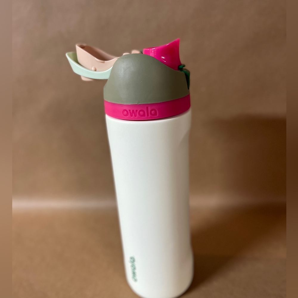 Owala Pink, and Mint Water Bottle #owala #waterbottle